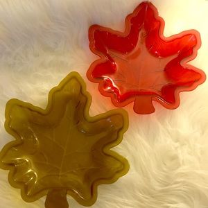 Set of 2 leaf trays